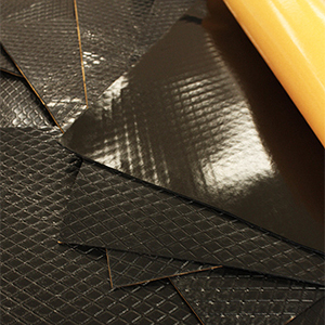 Antidröhnplatten und Bitumenfolien